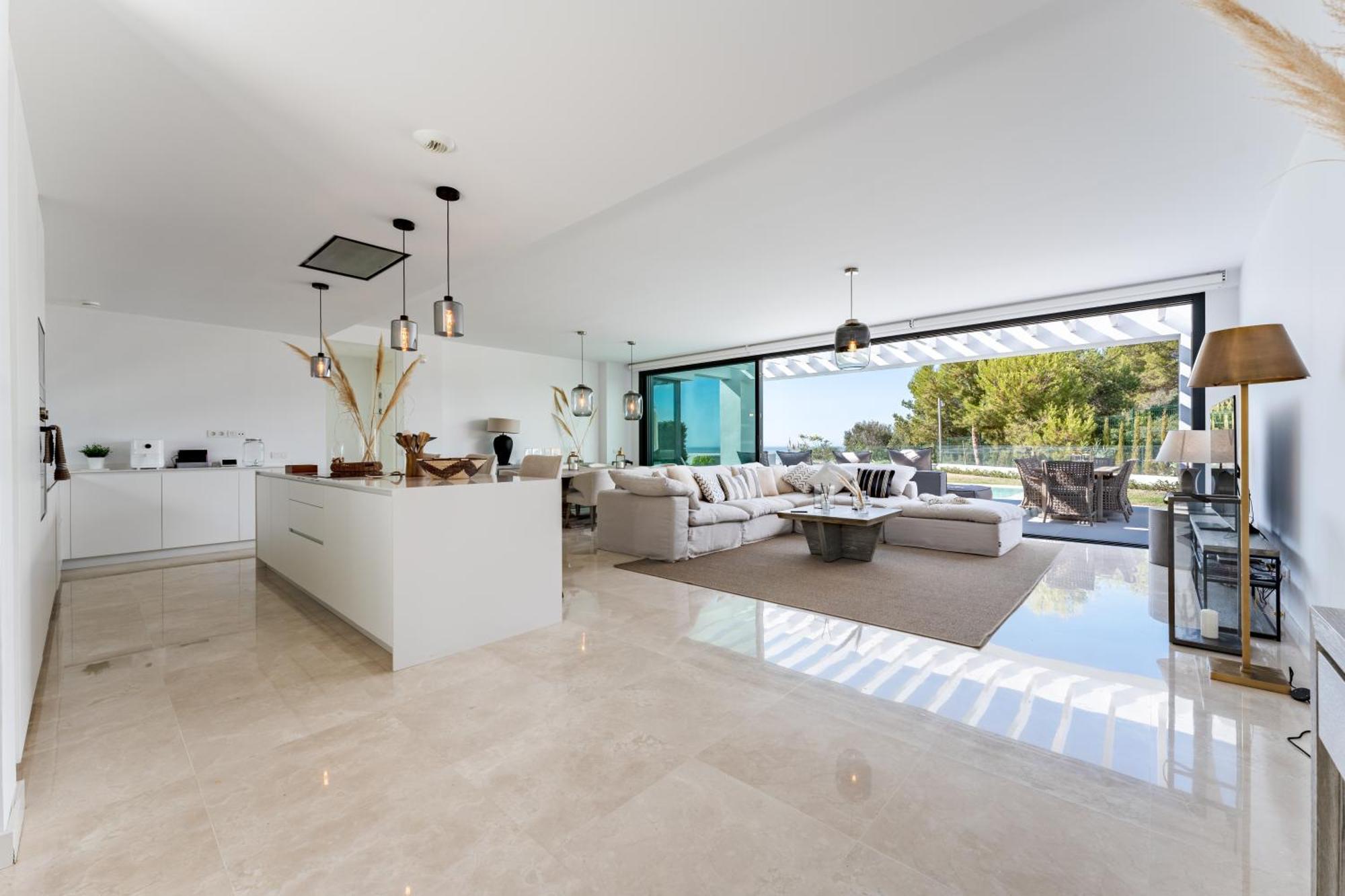 Villa Lujosa Con Vistas Al Mar Marbella